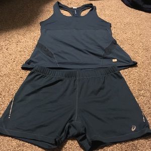 Asics Workout Outfit size L